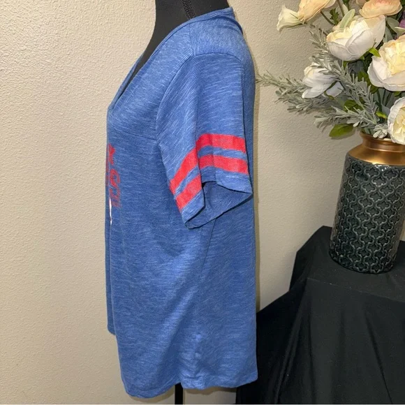 NFL New York Giants Womens Blue V-Neck Tee Shirt XL Football Fan Top - Picture 2 of 7